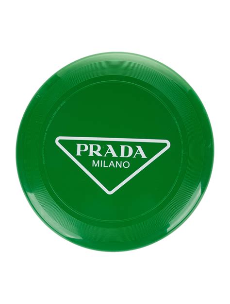 prada frisbee